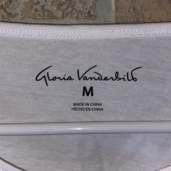 ✅Gloria Vanderbilt Long Sleeve Tee - Picture 3 of 5